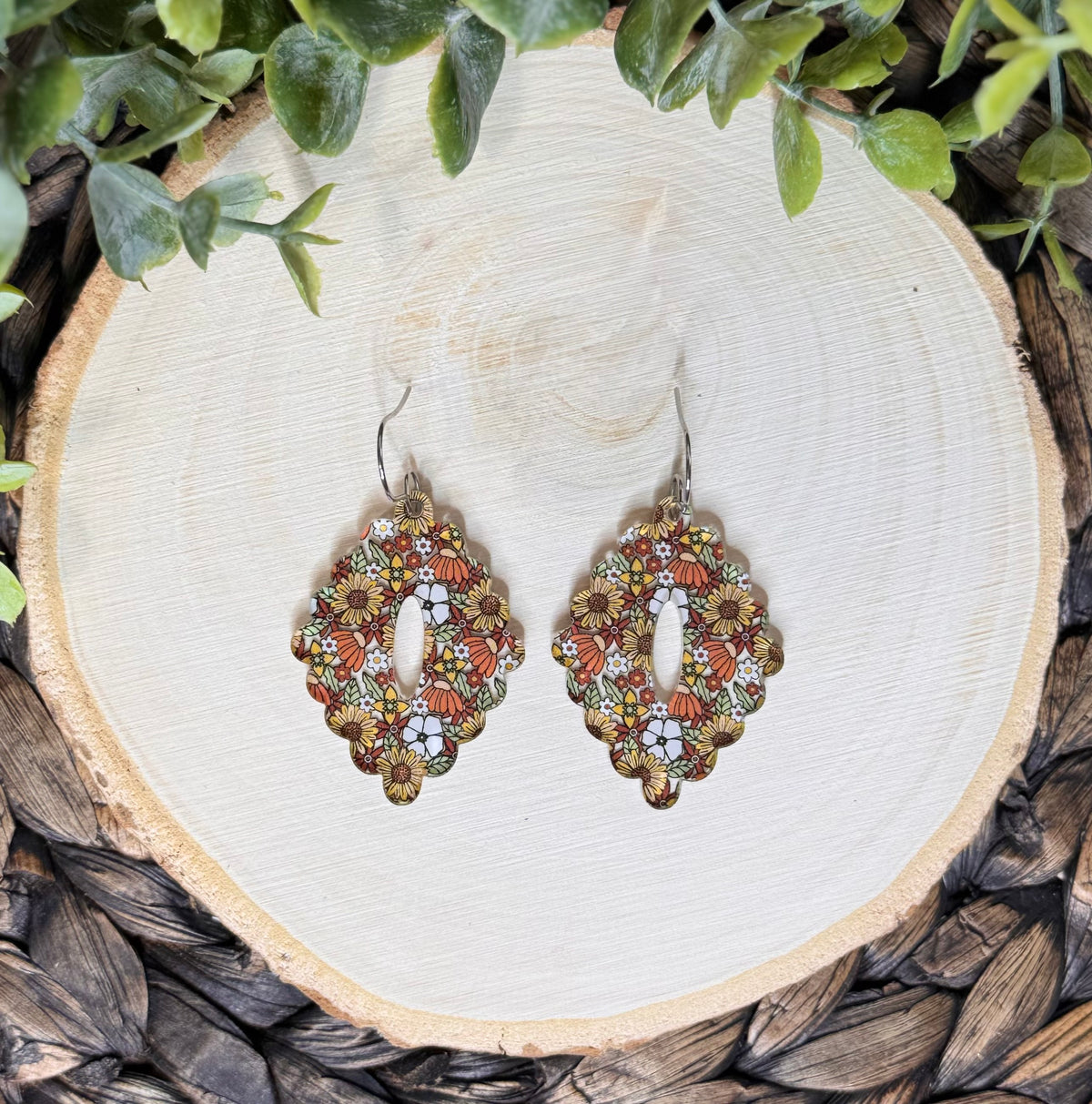 Retro Print Floral Scallop Diamond Shaped Earrings