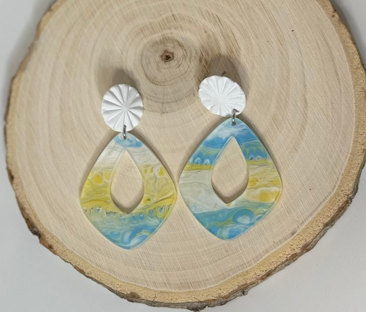 Chunky Swirl Earring With Cutout