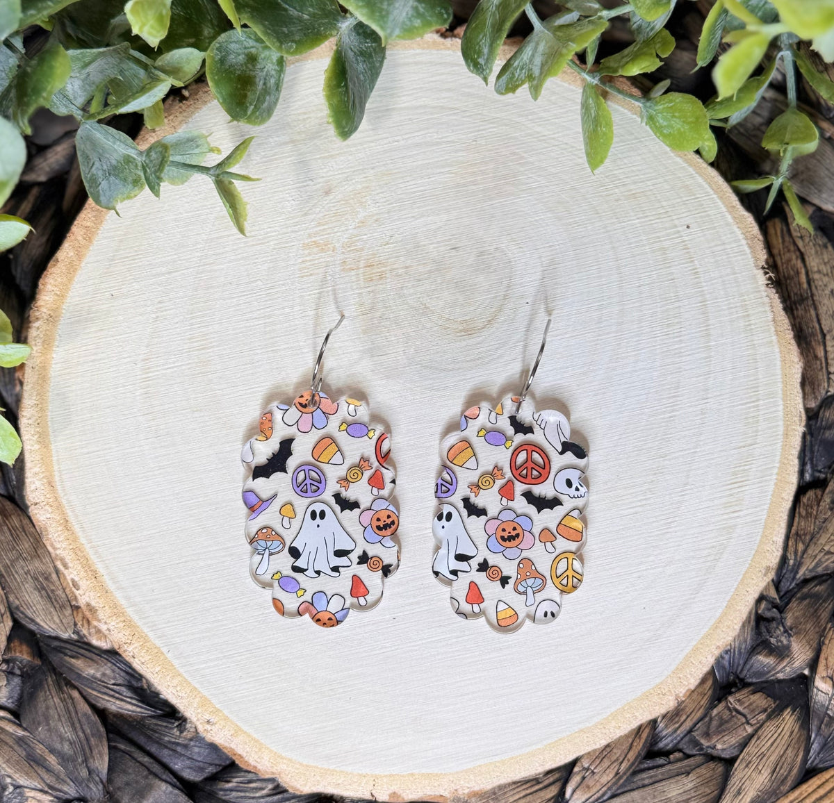 Retro Scalloped Peace Ghost Dangle Earrings