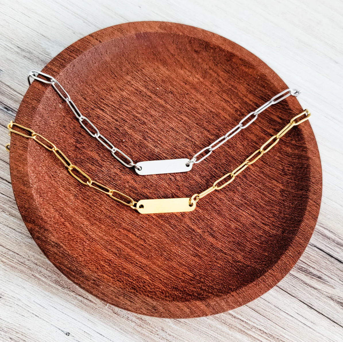 Oval Bar Paperclip Necklace